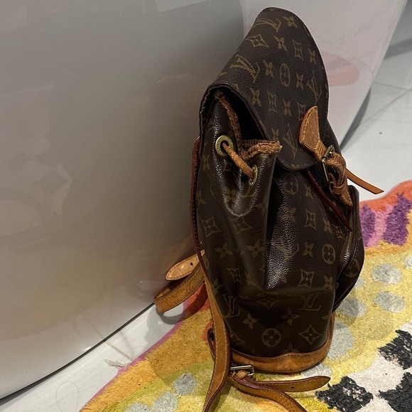 Louis Vuitton Monogram Montsouris MM Backpack - Picture 7 of 13